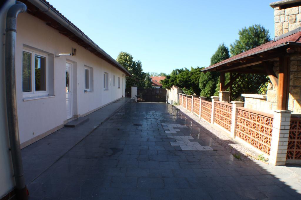 Apartmany Knezicky Екстериор снимка